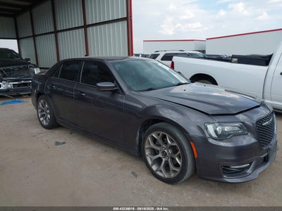 CHRYSLER 300 2018