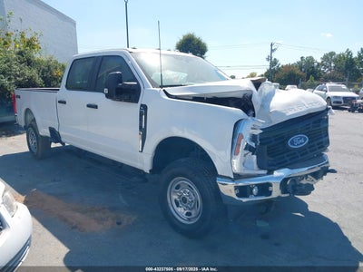 FORD F-250 2024