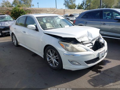 HYUNDAI GENESIS 2012