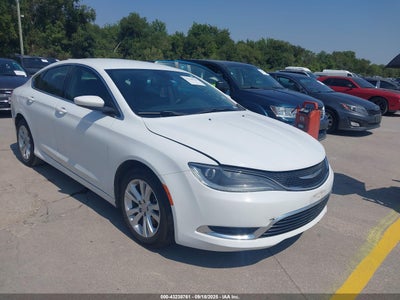 CHRYSLER 200 2015