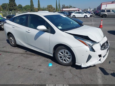 TOYOTA PRIUS 2017