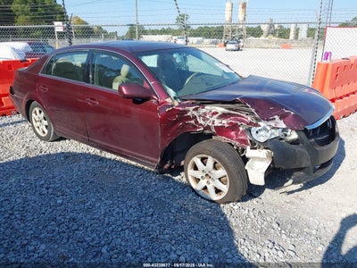 TOYOTA AVALON 2010