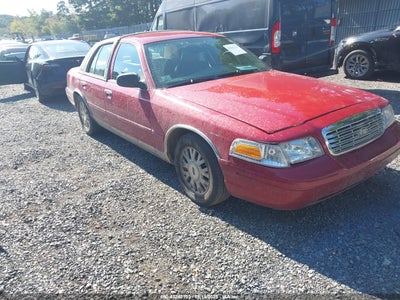 FORD CROWN VICTORIA 2004