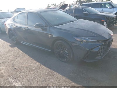 TOYOTA CAMRY 2025