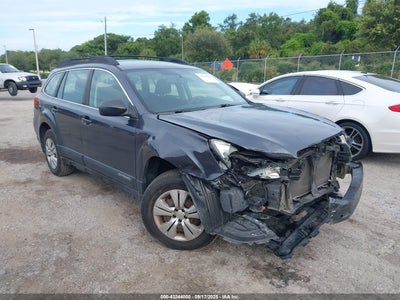 SUBARU OUTBACK 2013