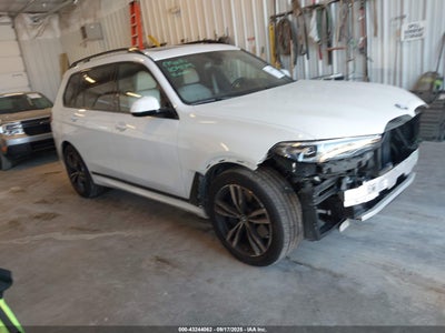BMW X7 2021