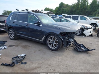BMW X7 2021