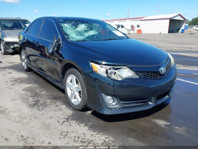 TOYOTA CAMRY 2014