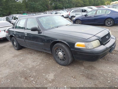 FORD CROWN VICTORIA 2011