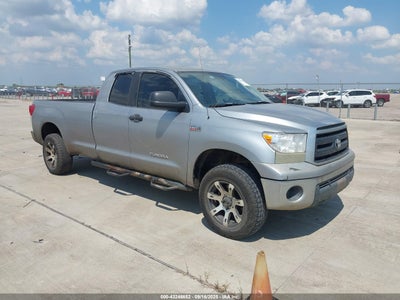 TOYOTA TUNDRA 2010