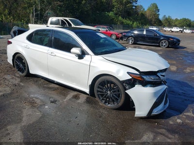 TOYOTA CAMRY 2021