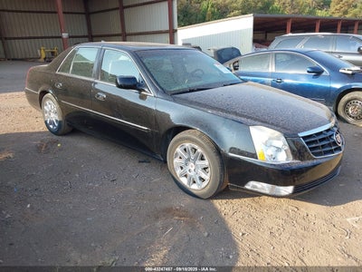 CADILLAC DTS 2011