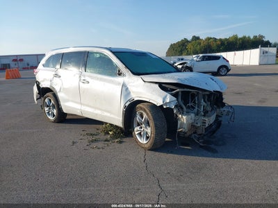 TOYOTA HIGHLANDER 2015