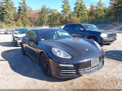 PORSCHE PANAMERA 2016
