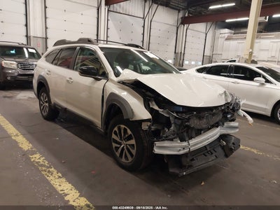 SUBARU OUTBACK 2024