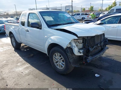 NISSAN FRONTIER 2015