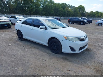 TOYOTA CAMRY 2012