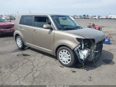 SCION XB 2011