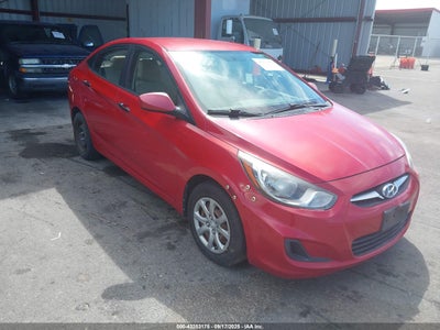 HYUNDAI ACCENT 2012
