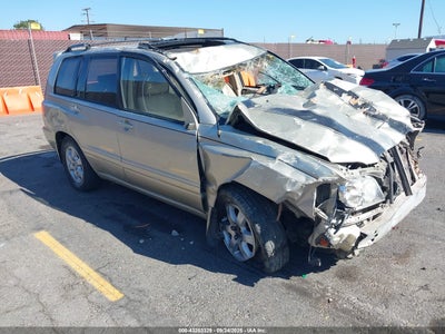 TOYOTA HIGHLANDER 2002