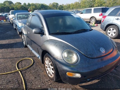VOLKSWAGEN NEW BEETLE 2005