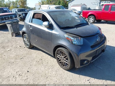 SCION IQ 2015