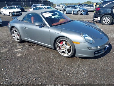 PORSCHE 911 2005