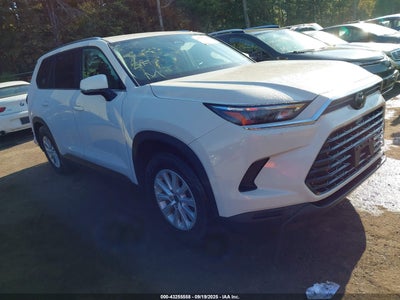 TOYOTA GRAND HIGHLANDER 2024