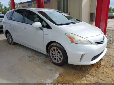 TOYOTA PRIUS V 2012