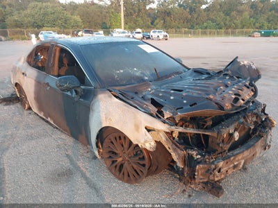 TOYOTA CAMRY 2018