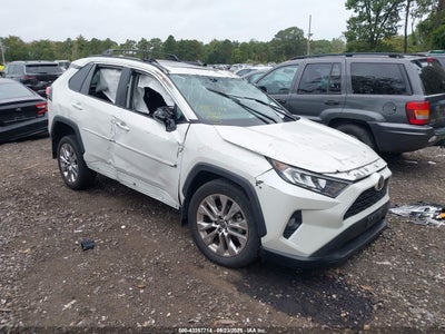 TOYOTA RAV4 2021