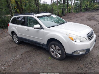 SUBARU OUTBACK 2012