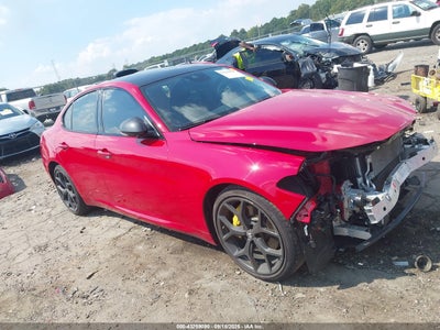 ALFA ROMEO GIULIA 2021
