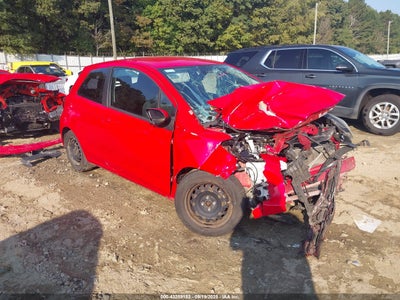 TOYOTA YARIS 2015