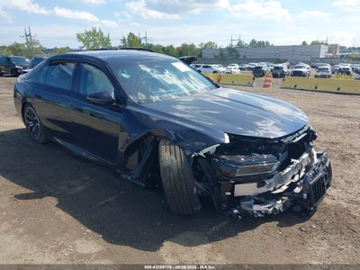 BMW 740 2025
