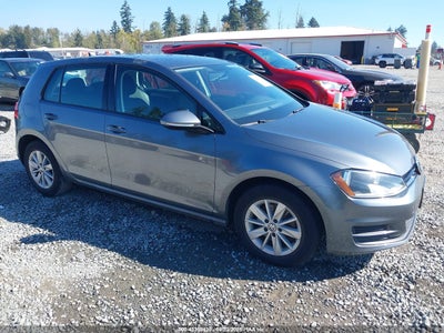 VOLKSWAGEN GOLF 2016
