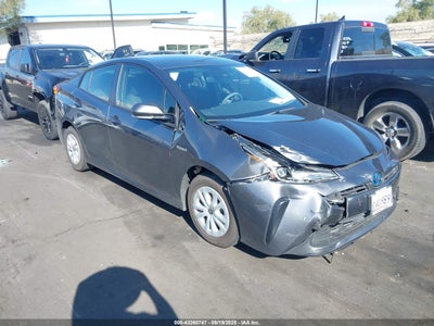 TOYOTA PRIUS 2019