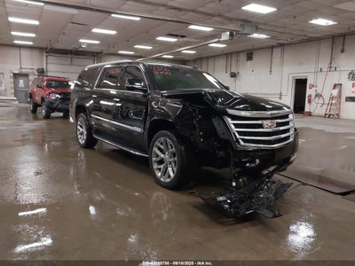 CADILLAC ESCALADE ESV 2019