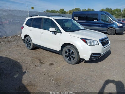 SUBARU FORESTER 2017