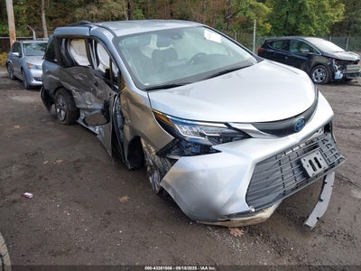 TOYOTA SIENNA 2021