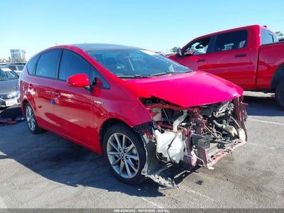 TOYOTA PRIUS V 2017