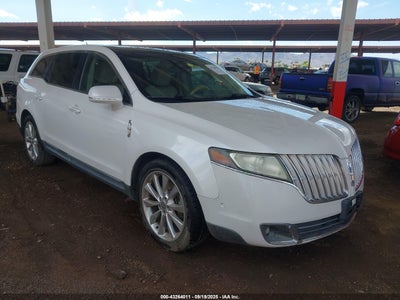 LINCOLN MKT 2010