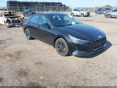 HYUNDAI ELANTRA 2022