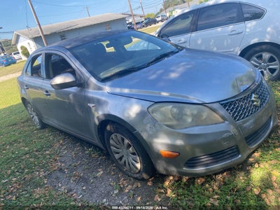 SUZUKI KIZASHI 2010