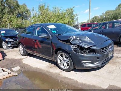 VOLVO S60 2015