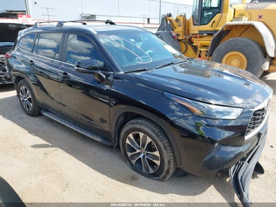 TOYOTA HIGHLANDER 2023