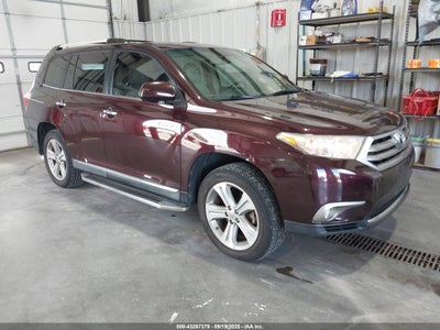 TOYOTA HIGHLANDER 2013