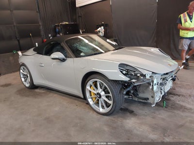 PORSCHE 911 2019