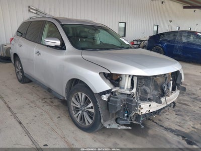 NISSAN PATHFINDER 2017
