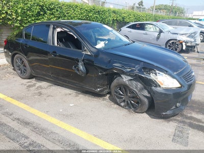 INFINITI Q40 2015